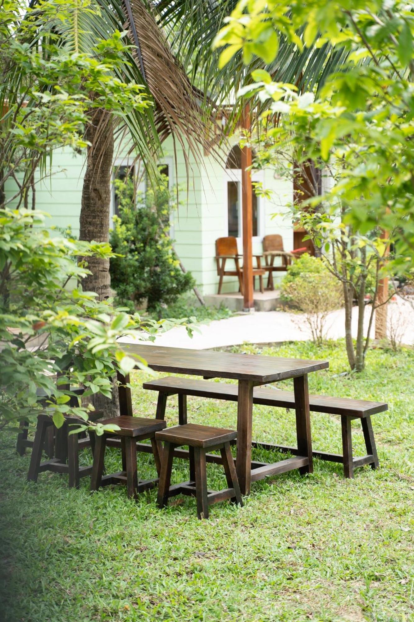 B&H Villa - Villa Has Swimming Pool Lang Co Bagian luar foto