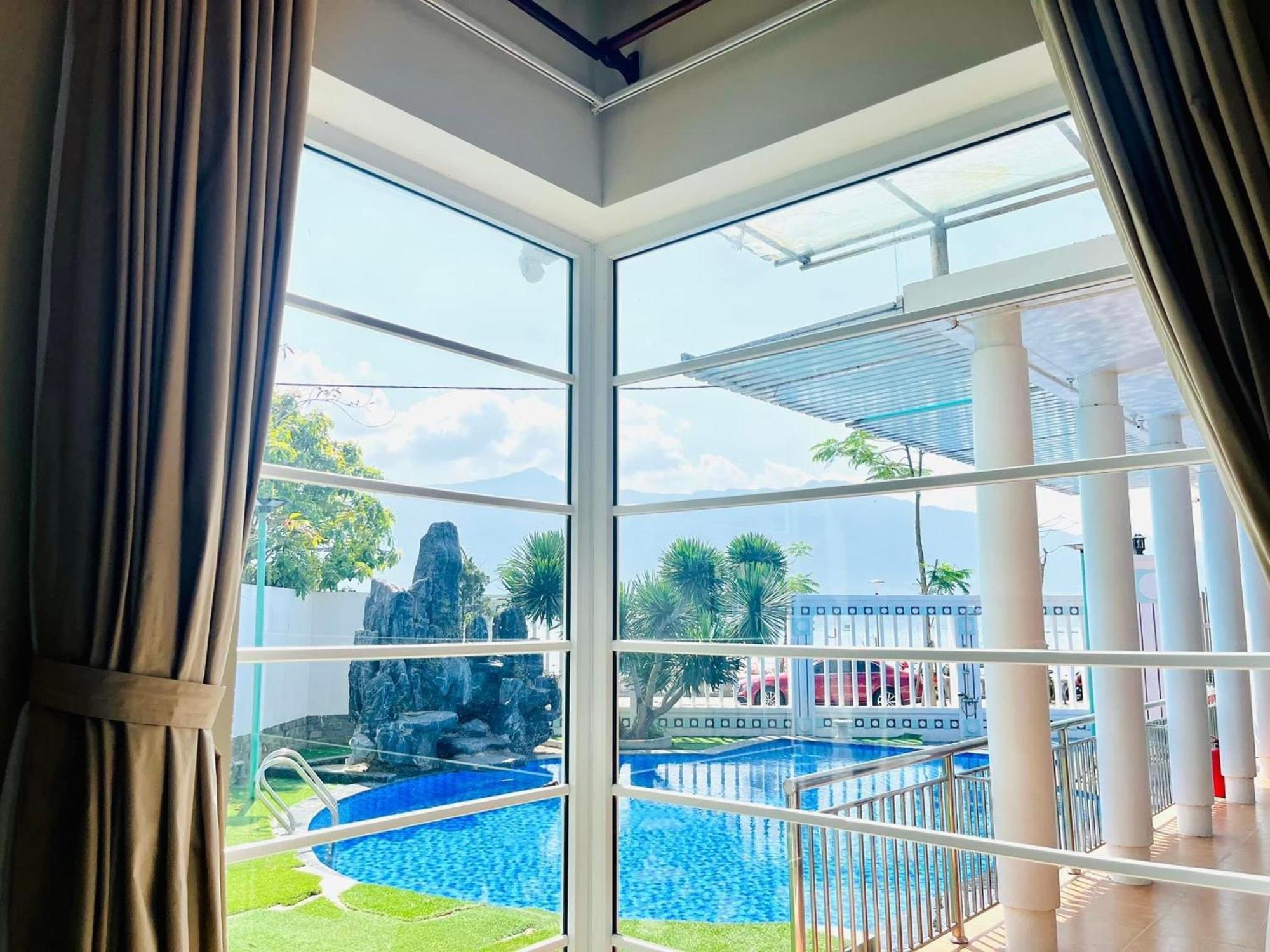B&H Villa - Villa Has Swimming Pool Lang Co Bagian luar foto